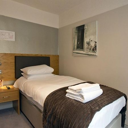 Oyo The Red Lion Hotel Luton  Exteriér fotografie
