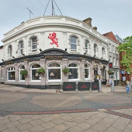 Oyo The Red Lion Hotel Luton  Exteriér fotografie